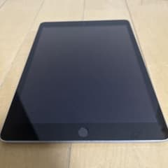iPad 第9世代 10.2インチ シルバー ケース付きのサムネイル