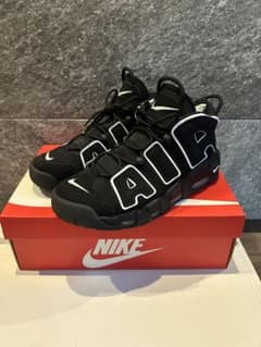 NIKE AIR MORE UPTEMPO スニーカーのサムネイル