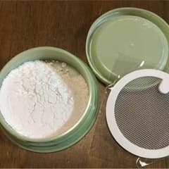 エテュセ薬用アクネ 夜用フェイスパウダーのサムネイル