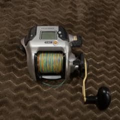 即日発送！今週一杯★シマノ★PLEMIO3000電動リールのサムネイル