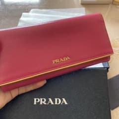PRADA ピンク長財布美品　正規品のサムネイル