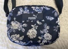 【値下】PUMA フラワープリント ミニショルダーバッグのサムネイル