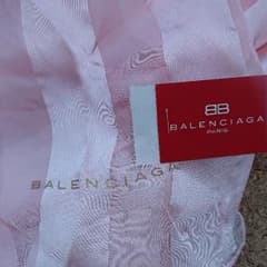 新品 BALENCIAGA バレンシアガ  ストールのサムネイル