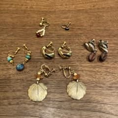 ら*め様 【昭和レトロ】アンティークジュエリーまとめ売り 指輪・イヤリング 遺品 昭和レトロ イヤリング まとめ売り - メルカリ