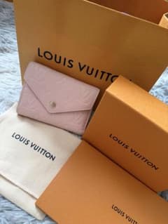 【最終値下げ】LOUIS VUITTON ポルトフォイユ・ヴィクトリーヌ ピンクのサムネイル