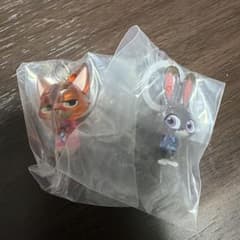 ズートピア めじるしアクセサリー 2種セット ガチャのサムネイル