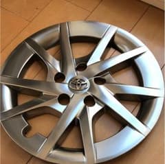 プリウスα 純正ホイールキャップ【クロームメッキ】のサムネイル