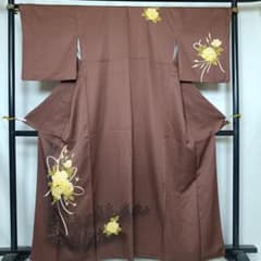 ◆2816◆ Formal kimono (Houmongi) in crimson with roses, made of pure silk crepe, lined, length: 160cm