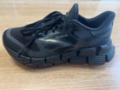 Reebok FLOATZIG1 スニーカー 23.5cm ブラックのサムネイル