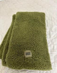UGG オリーブグリーン フリースマフラーのサムネイル