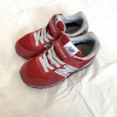 ニューバランス キッズ 靴 17.5cm レッドのサムネイル