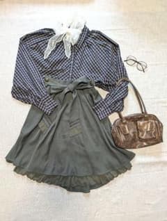 【美品】【新品】◆axesfemme◆ライン使フィッシュテールスカート カーキのサムネイル