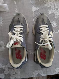 New Balance　327のサムネイル