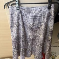 花柄刺繍 チェック柄 フレアスカートのサムネイル