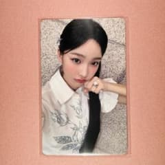 ILLIT イロハ GlitterDay 会場限定 FC特典トレカ IROHA - メルカリ