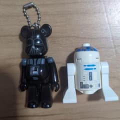 ダース・ベイダー R2-D2 レゴフィギュア キーチェーン付きのサムネイル