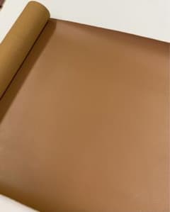 フェイクレザー　合皮　ライトブラウン 134×30cmのサムネイル