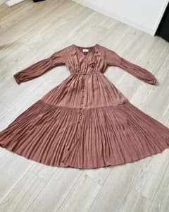 Arobe ワンピース トゥモローランド　シップス　結婚式　ドレスのサムネイル