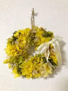 プリザのイエローあじさい リースのサムネイル