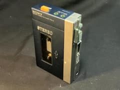 ❤︎【ジャンク】SONY 初代Walkman （ケース付き） ❤︎ ❤︎【ジャンク】SONY 初代Walkman （ケース付き） ❤︎ - メルカリ