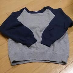 UNIQLOシンプルトレーナー110のサムネイル