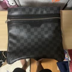 LOUIS VUITTON ダミエ グラフィット ショルダーバッグのサムネイル