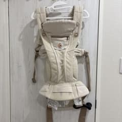 Ergobaby 抱っこ紐 ベージュ メッシュ - メルカリ