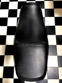 ゼファー750    純正シートのサムネイル