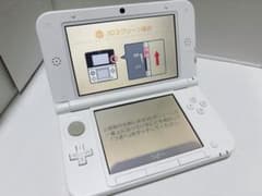 Nintendo 3DS LL 화이트 [상자·부속품 첨부] [소프트·충전기 첨부]