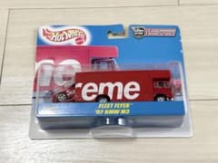 Hot Wheels Supreme Fleet Flyer 92 BMW M3のサムネイル