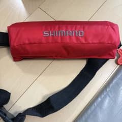 未使用❗️SHIMANO ライフジャケット　ウエストタイプ　レッド SHIMANO ライフジャケット ウエストタイプ レッド - メルカリ