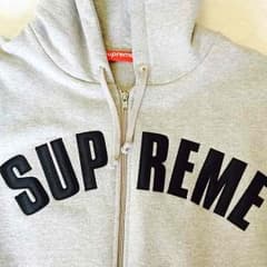 SUPREME 新品 未使用 パーカーのサムネイル