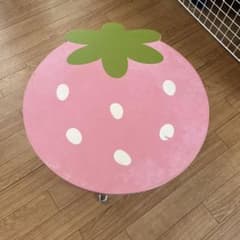 いちご型折りたたみテーブル - メルカリ