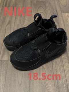 NIKE ナイキ　18.5cmブラック スリッポン　スニーカーのサムネイル