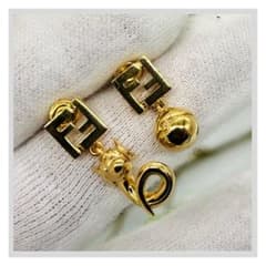 フェンディ FRGMT ポケモン ミニリュウ ピアス ゴールド メタル - メルカリ