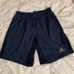 adidas アディダス ハーフパンツ　ジョギングパンツのサムネイル