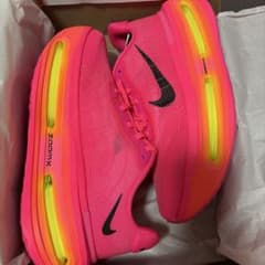 NIKE VOMERO PREMIUM ボメロプレミアム ウィメンズ26.5cm - メルカリ