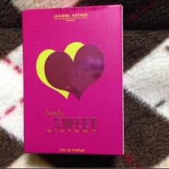 MAI様専用！ 香水 lovely Sweetのサムネイル