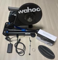 まっつん 様専用 WAHOO KICKR V4 【中古、AXIS】 - メルカリ