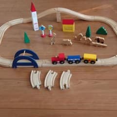 木製　列車セット　おもちゃのサムネイル