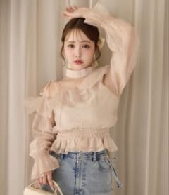2wayワンオフショルフリルブラウスのサムネイル