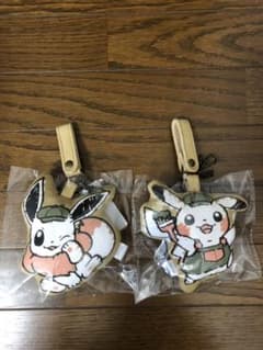 ポケモン ピカチュウ イーヴィ キーホルダーのサムネイル