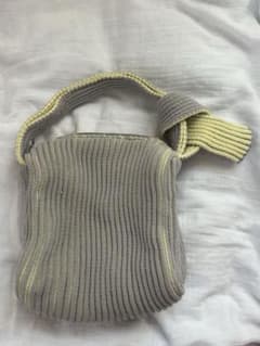 Kastane ニット ハンドバッグ グレーのサムネイル