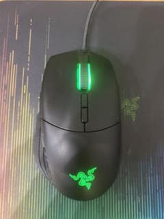 Razer Basilisk 有線ゲーミングマウスのサムネイル