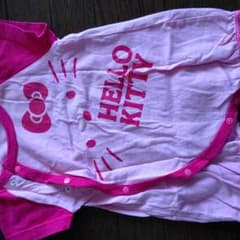 ZURAちゃんさま専用 キティちゃん半袖ロンパース♡のサムネイル