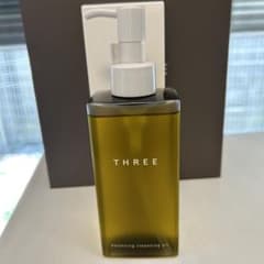 THREE クレンジングオイルのサムネイル