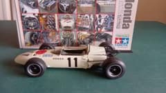 タミヤ 1/12 ホンダ F1 RA272 ダイキャスト完成モデルのサムネイル