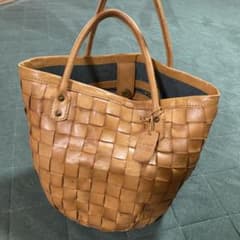 【SALE】kyuca キューカ レザー　トートバッグ　本革のサムネイル