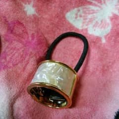 美品　ヘアー　アクセサリー　ゴムのサムネイル