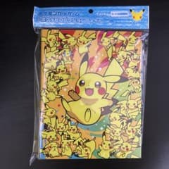 4ポケット コレクションファイル あつまれピカチュウ！ 30周年 30thのサムネイル